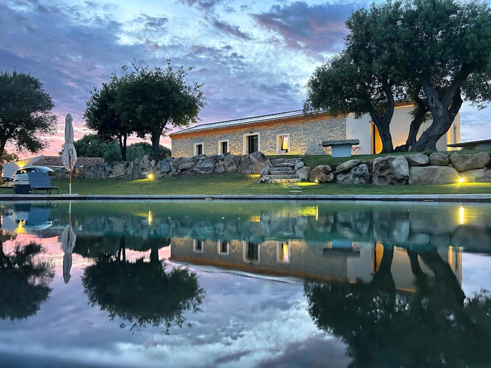 Uddastri Retreat อาร์ซาเคนา ภายนอก รูปภาพ